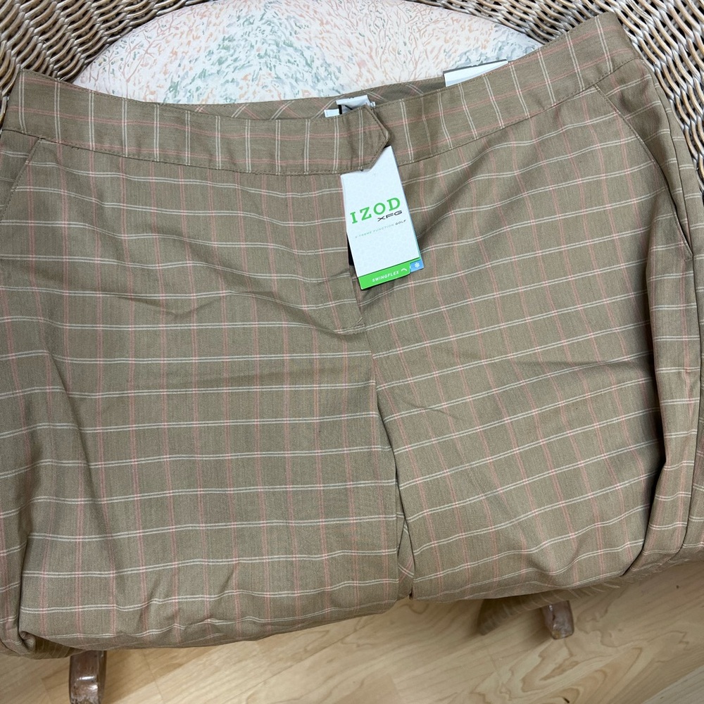 Izod XFG Golf Capris Pants